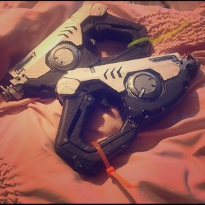 Overwatch Tracer Cosplay Prop